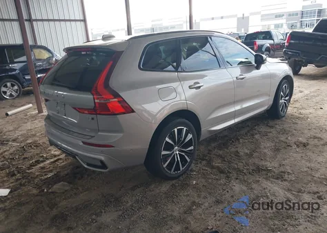 2024 Volvo Xc60 B5 Plus Dark Theme z USA, uszkodzony, nr VIN YV4L12RL0R1841209